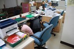 這個姿勢也很正確喔